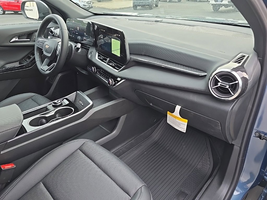2026 Chevrolet Equinox LT photo 28