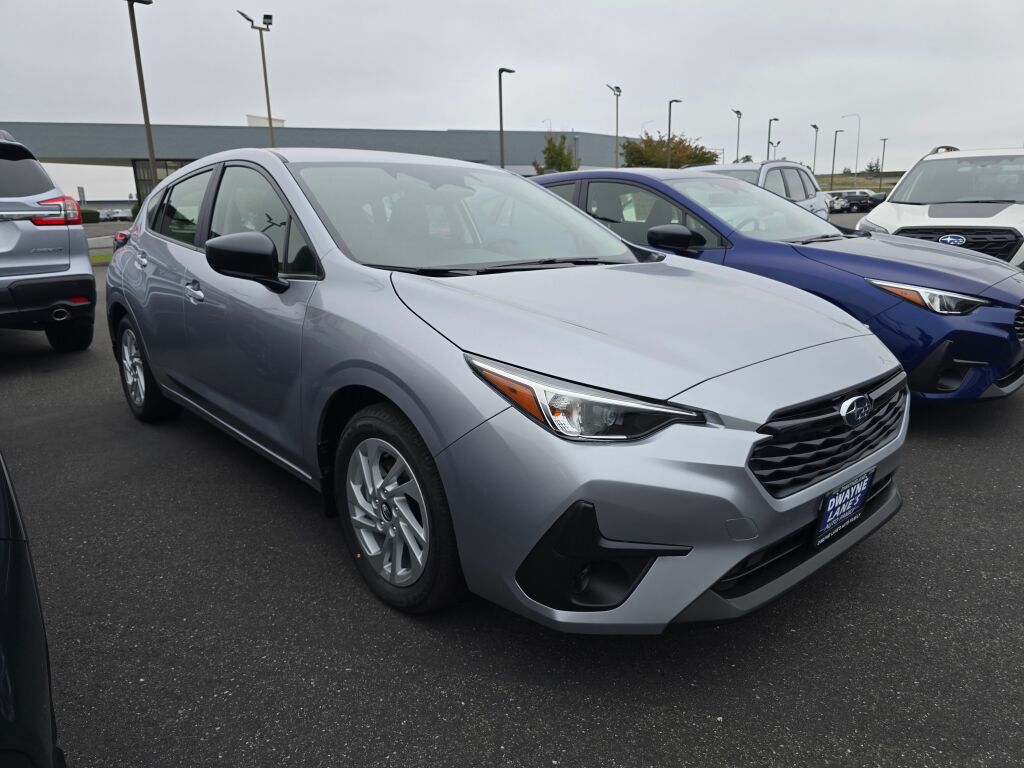2025 Subaru Impreza Base photo 3