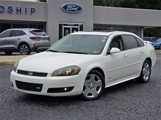 2009 Chevrolet Impala SS photo 2