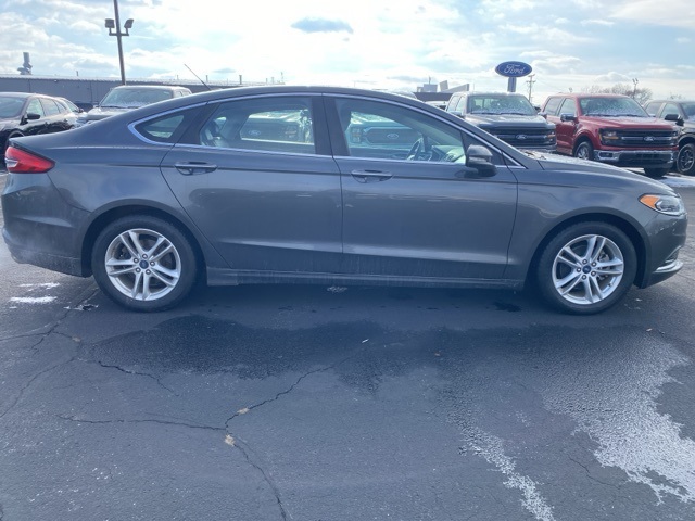 Used 2018 Ford Fusion SE with VIN 3FA6P0HD0JR266963 for sale in Niles, MI