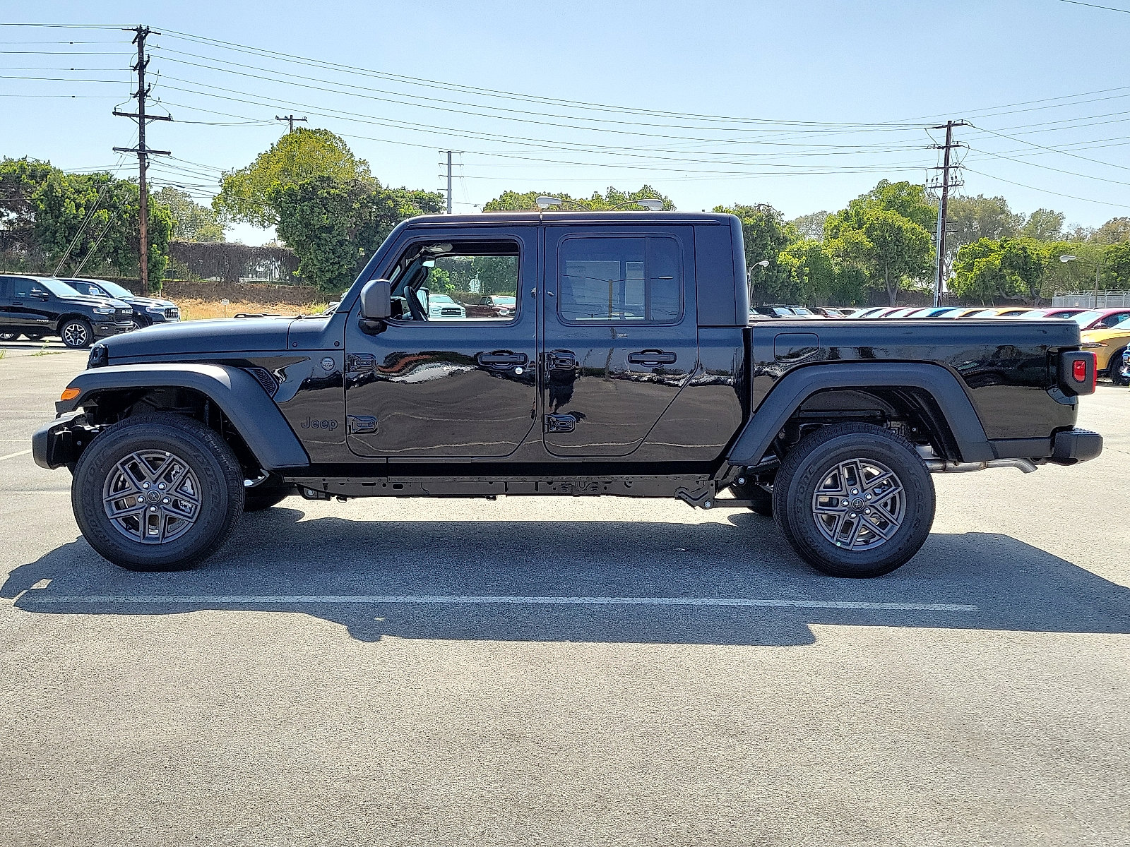 2025 Jeep Gladiator Sport S photo 7