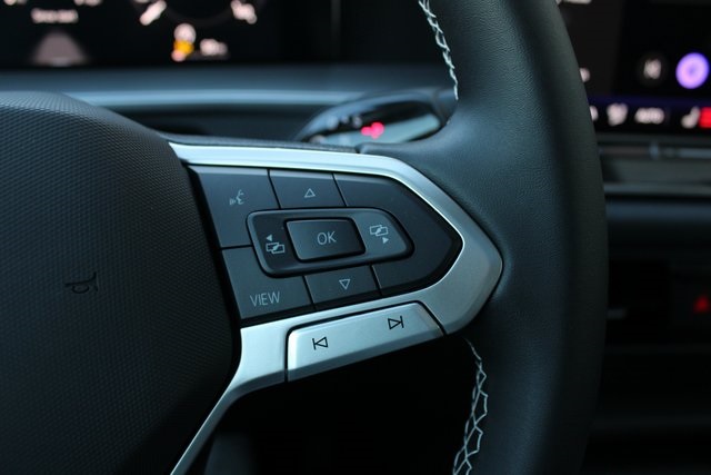 2026 Volkswagen Tiguan SE photo 4