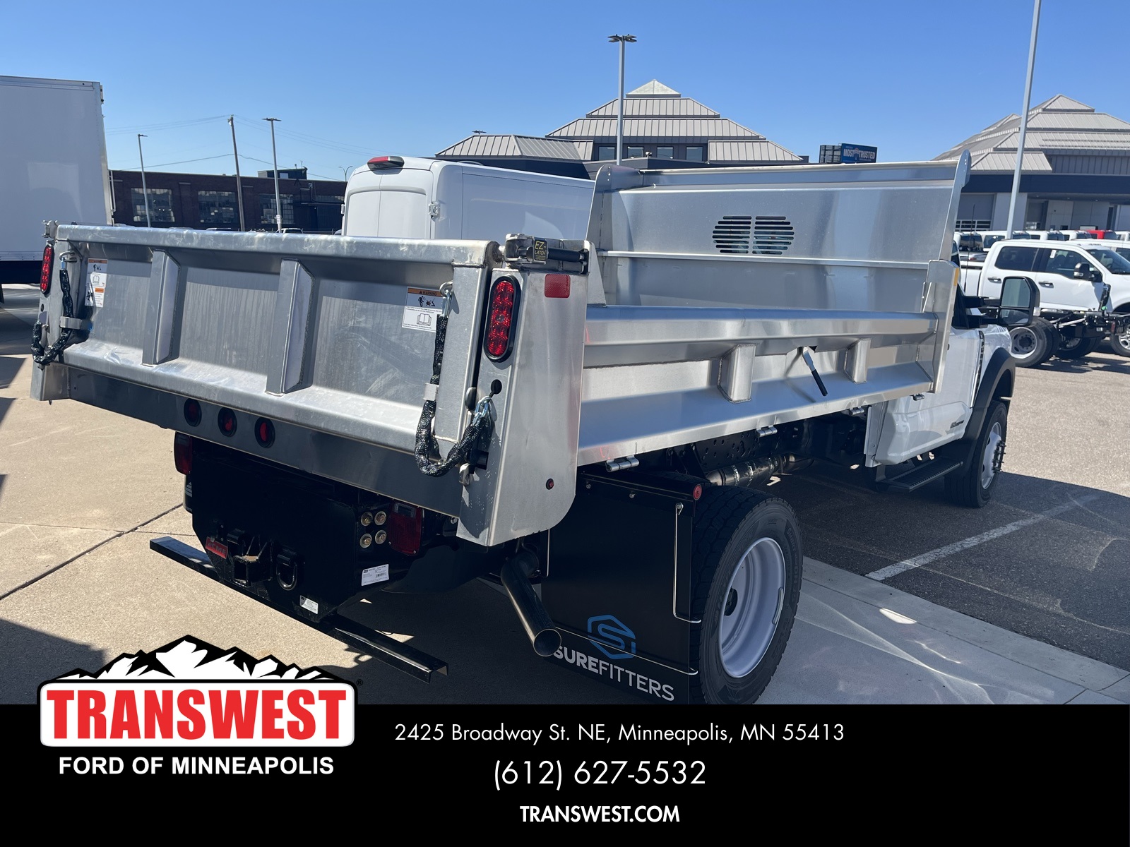 2024 Ford F-600 photo 4