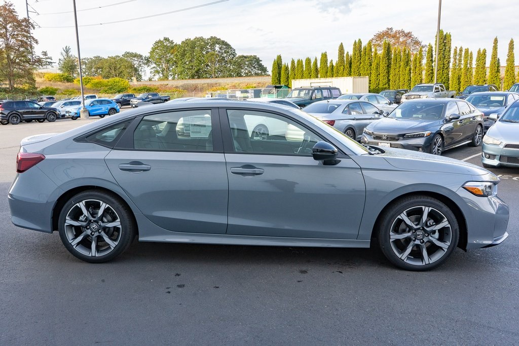 2026 Honda Civic Hybrid Sport Touring photo 4