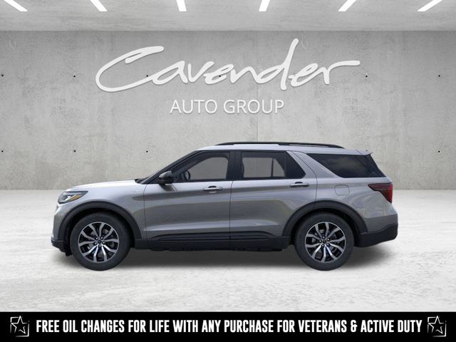 2025 Ford Explorer ST-Line photo 3