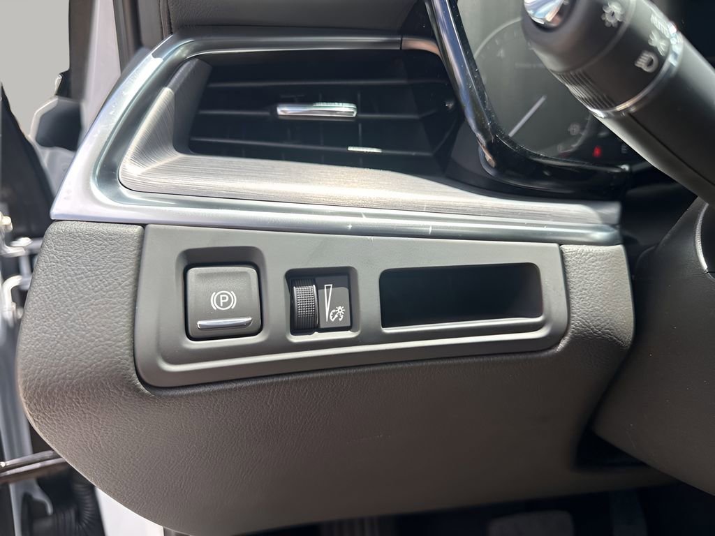 2025 Cadillac XT5 Luxury photo 28