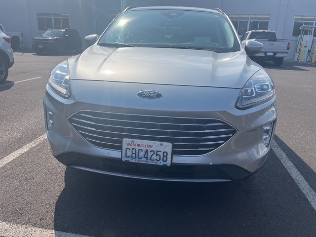 2021 Ford Escape Titanium Hybrid photo 2