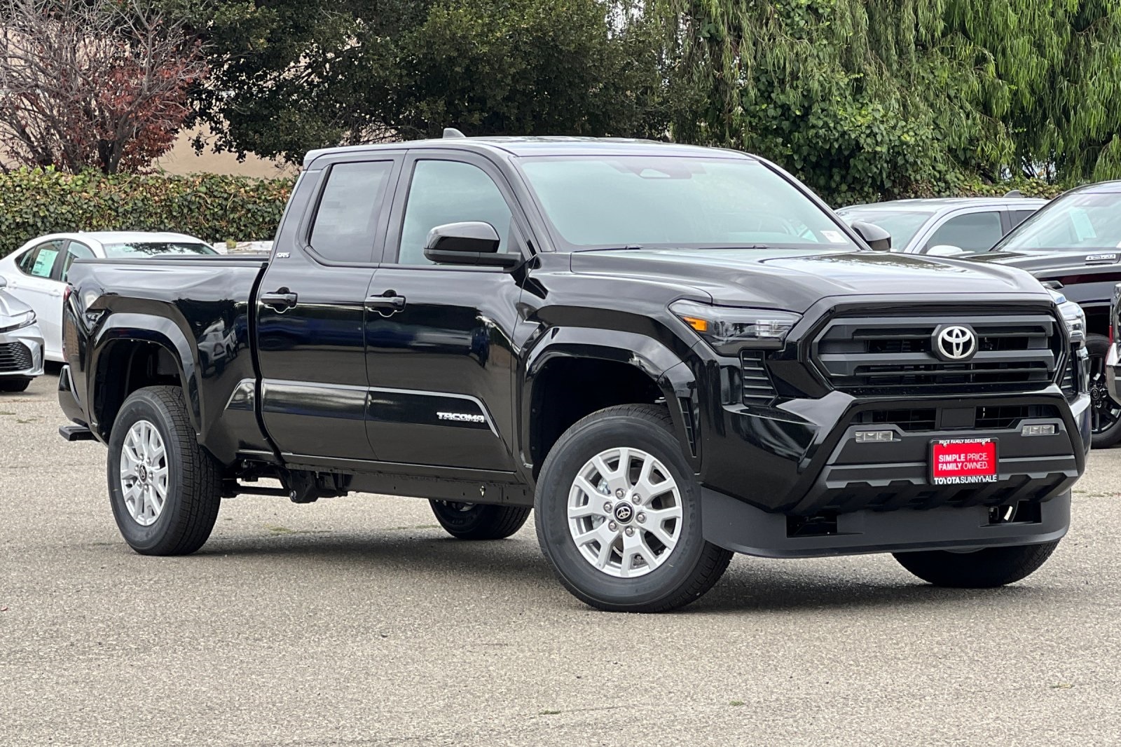 2025 Toyota Tacoma SR5 4x4 Double Cab photo 10