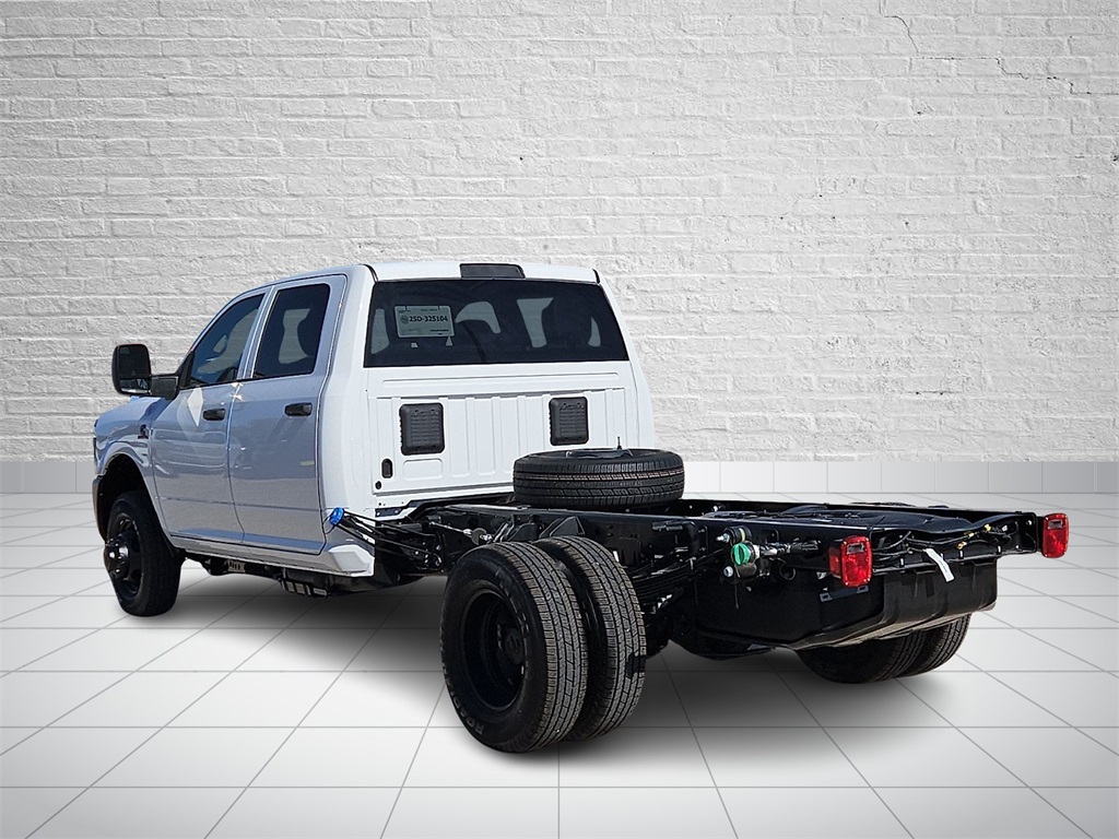 2026 Ram 3500 Tradesman photo 3