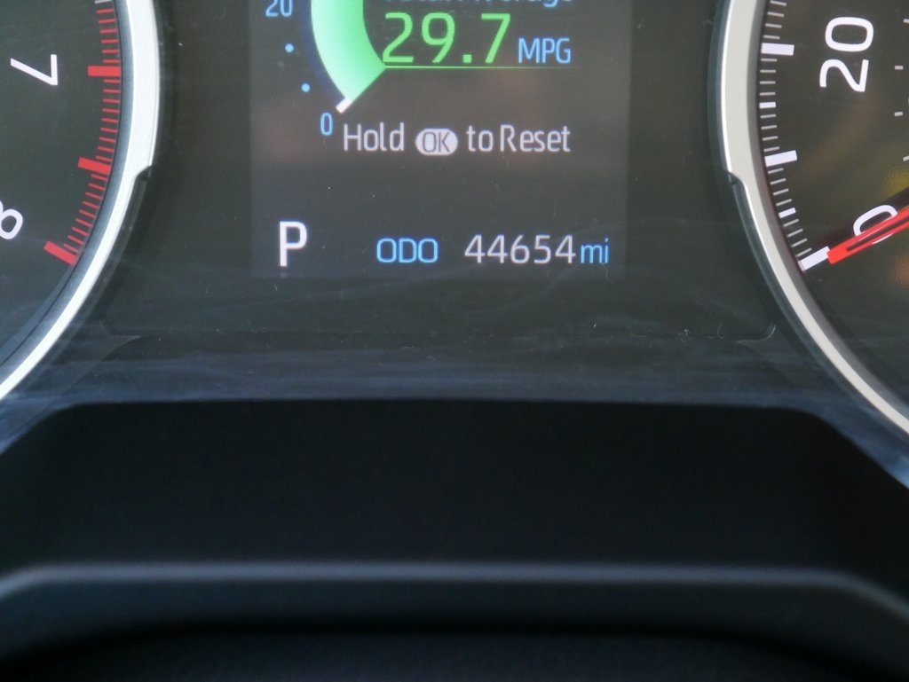 2019 Toyota RAV4 XLE Premium photo 25