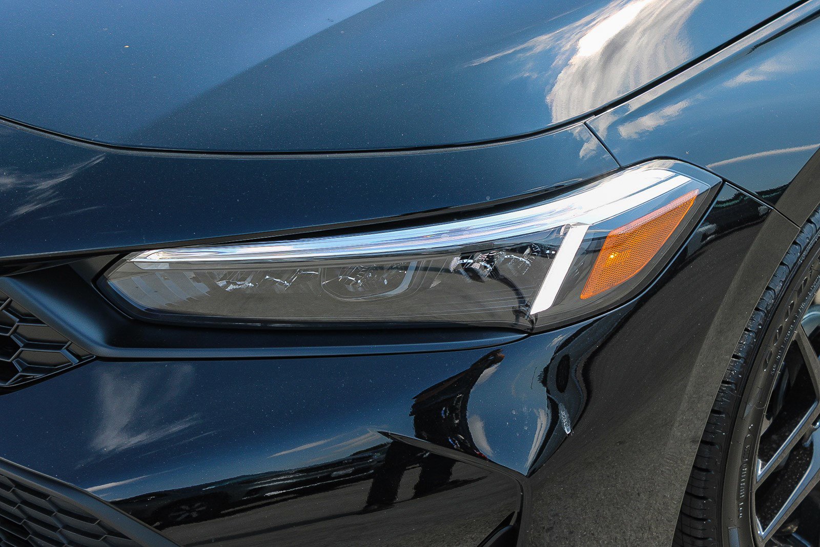 2026 Honda Civic Hatchback Sport photo 4