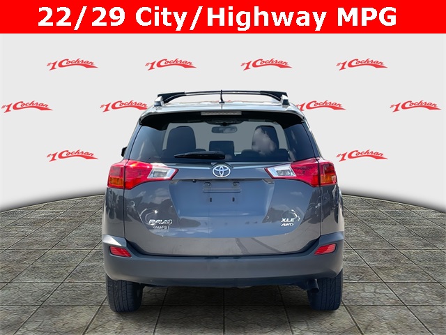 2013 Toyota RAV4 XLE photo 4