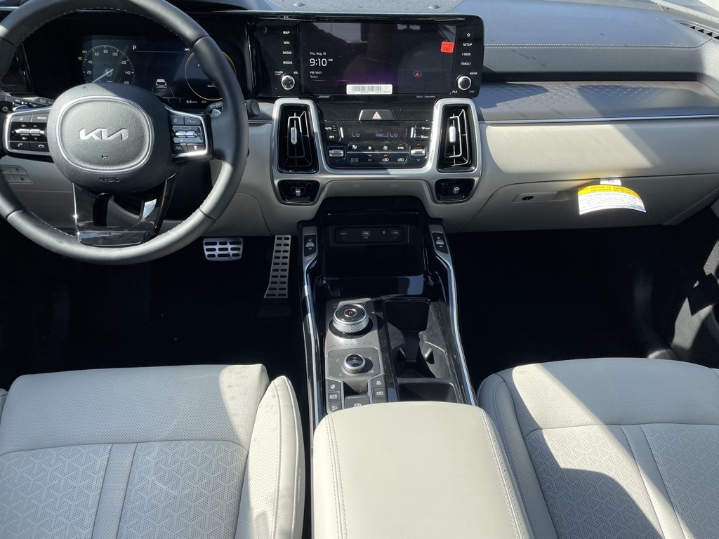 2023 Kia Sorento Plug-In Hybrid SX Prestige photo 2