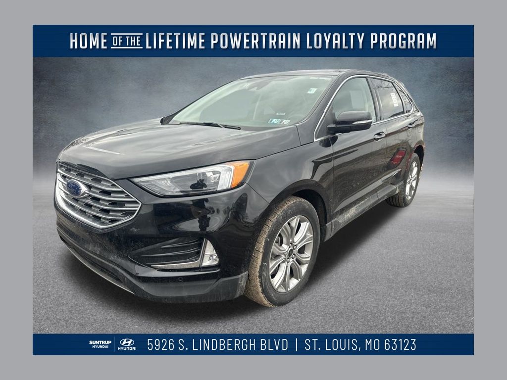 2024 Ford Edge Titanium's photo