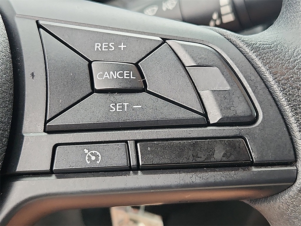 2024 Nissan Versa 1.6 S photo 16