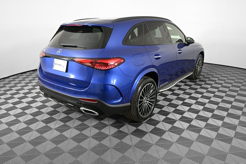 2026 Mercedes Benz GLC 300 photo 21