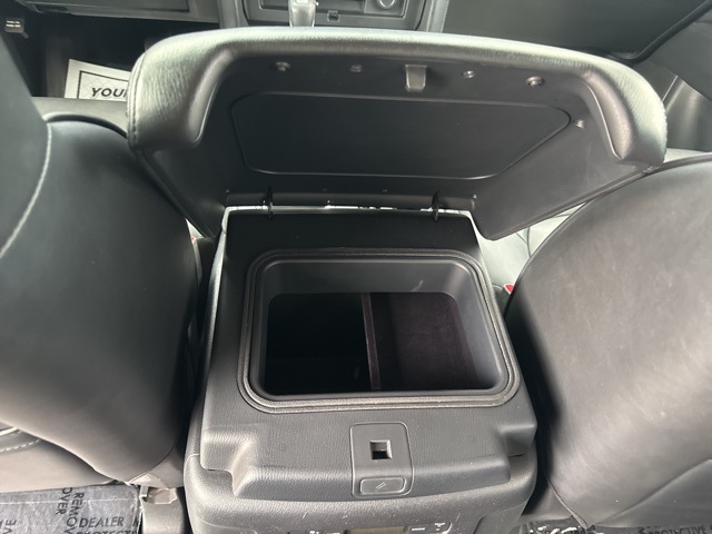 2021 Nissan Armada SV photo 24