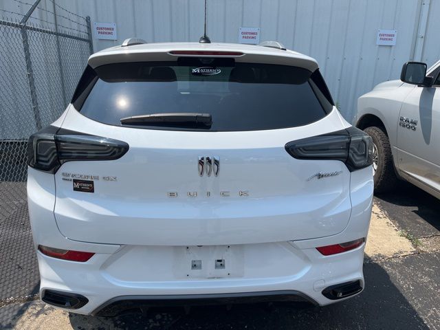2024 Buick Encore GX Avenir photo 5
