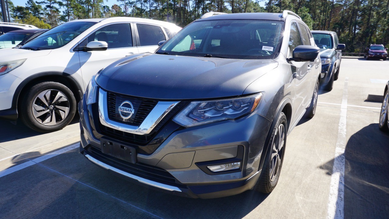 2017 Nissan Rogue SL's photo