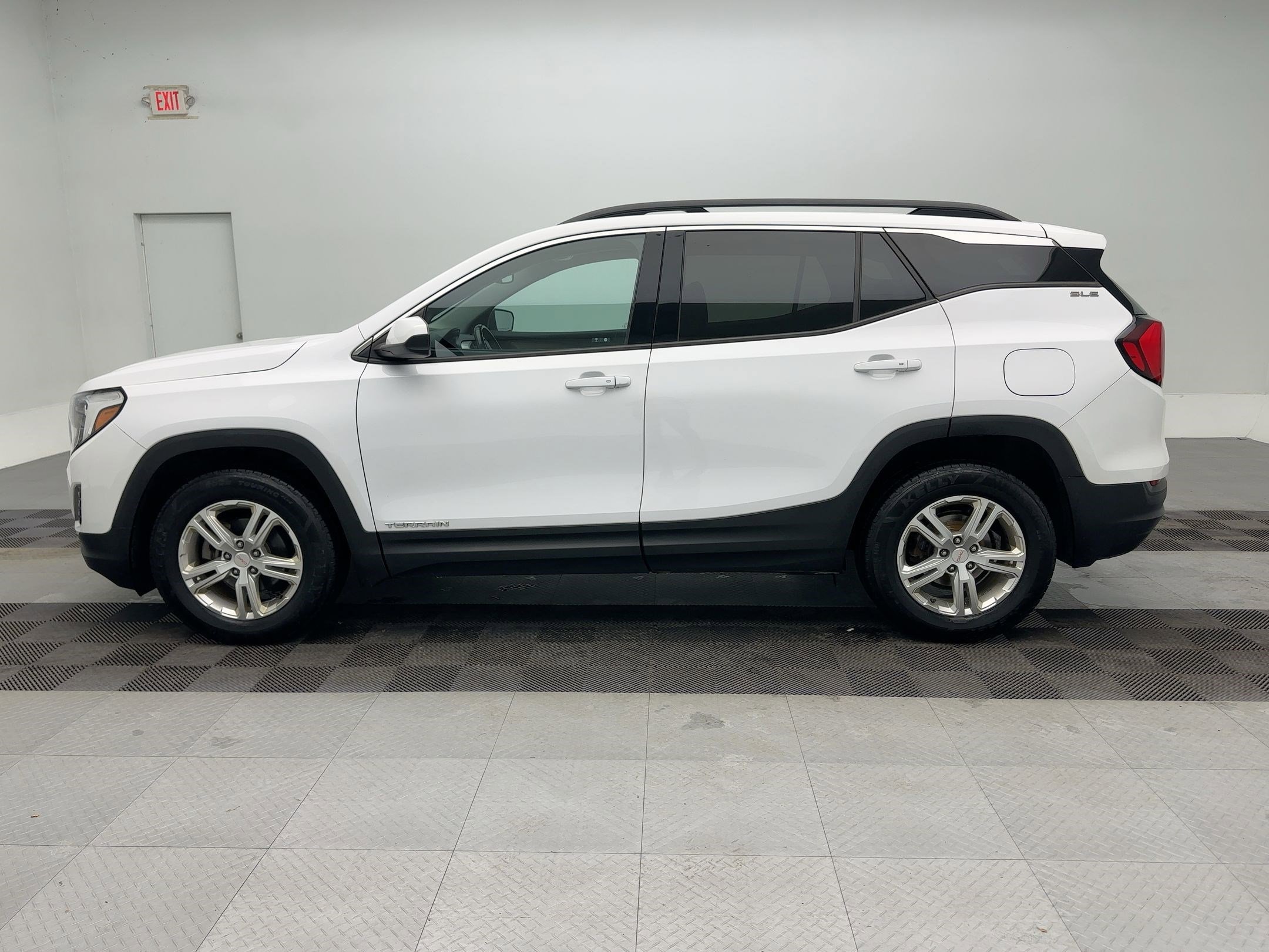 Used 2019 GMC Terrain SLE with VIN 3GKALTEV2KL103433 for sale in Chittenango, NY