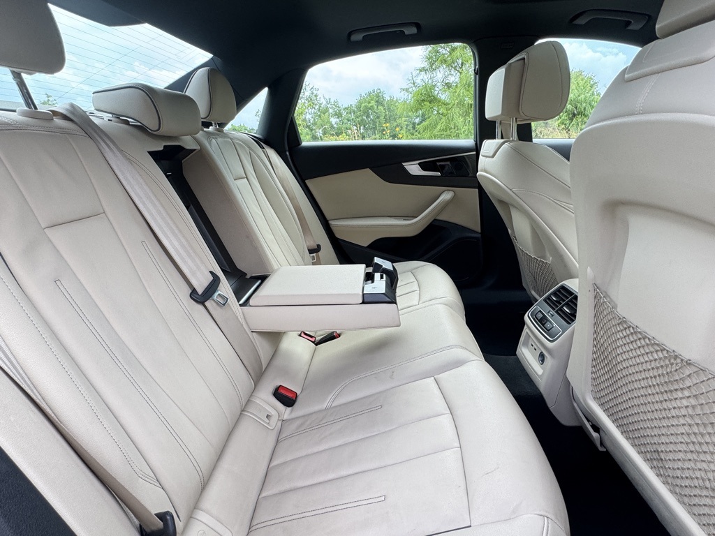 2022 Audi A4 45 S line Premium Plus Quattro photo 25