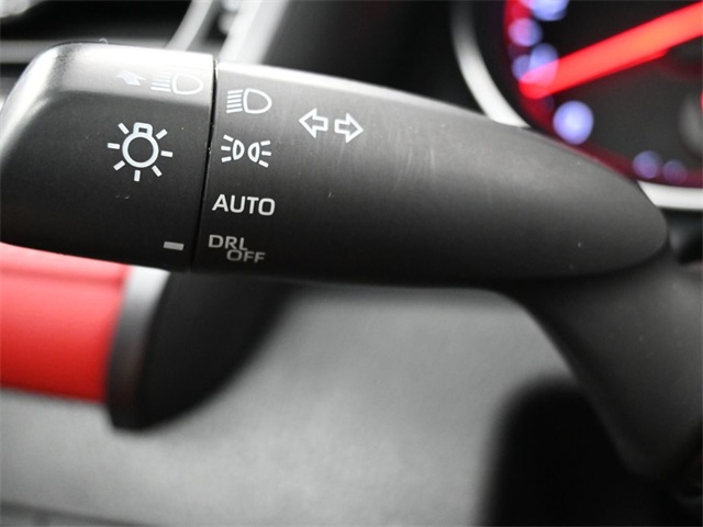 2020 Toyota Camry XSE photo 19