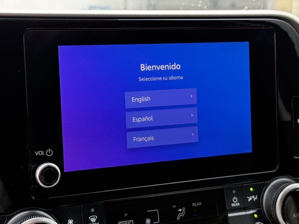 2023 Toyota Highlander XLE photo 27