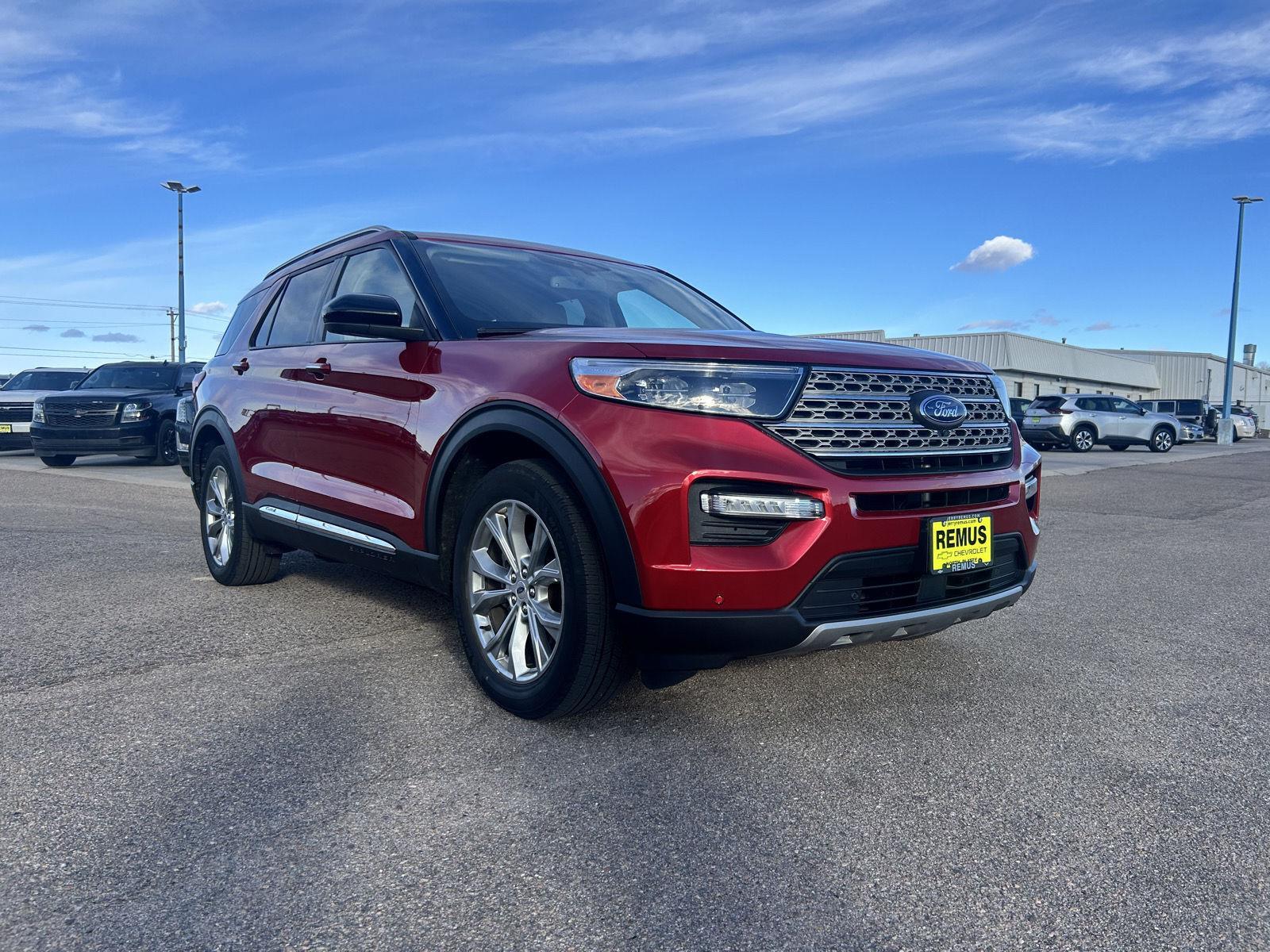2023 Ford Explorer Limited's photo