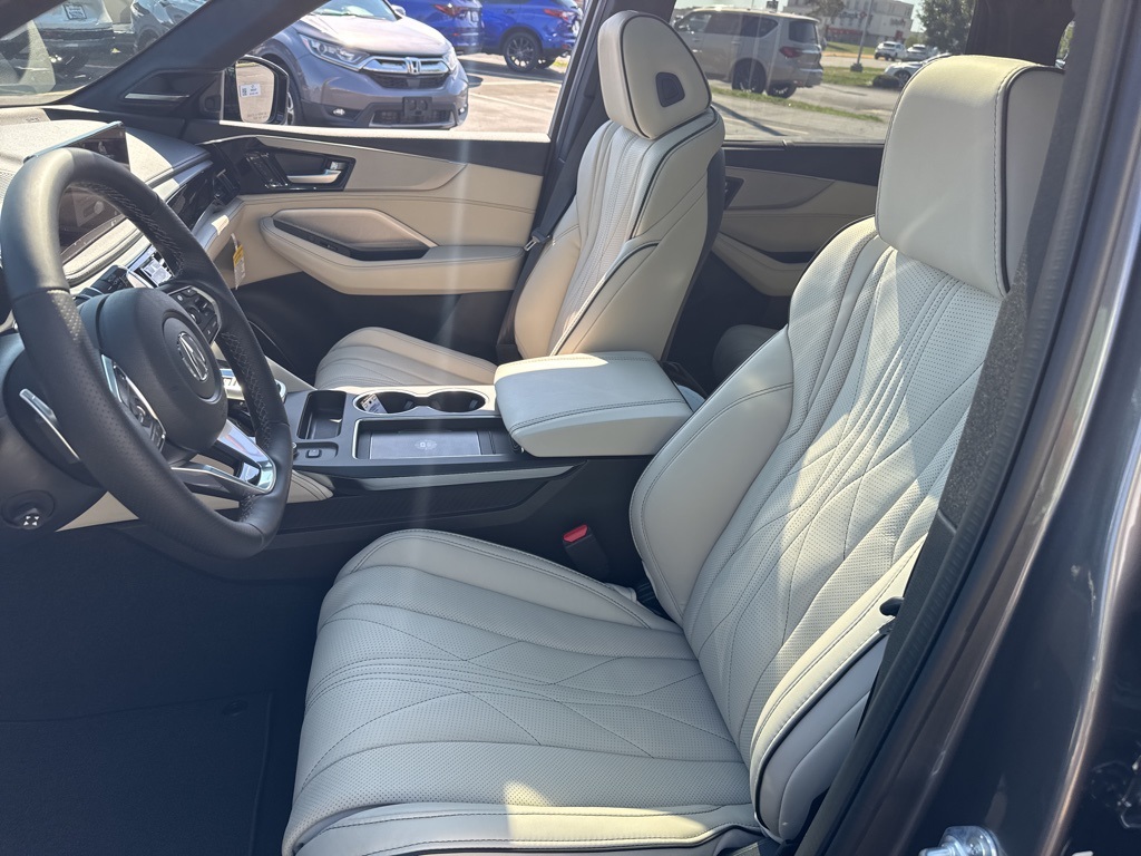 2026 Acura MDX SH-AWD A-Spec Advance photo 3