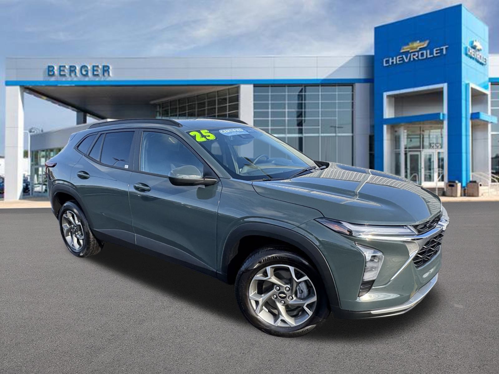 2025 Chevrolet Trax LT's photo