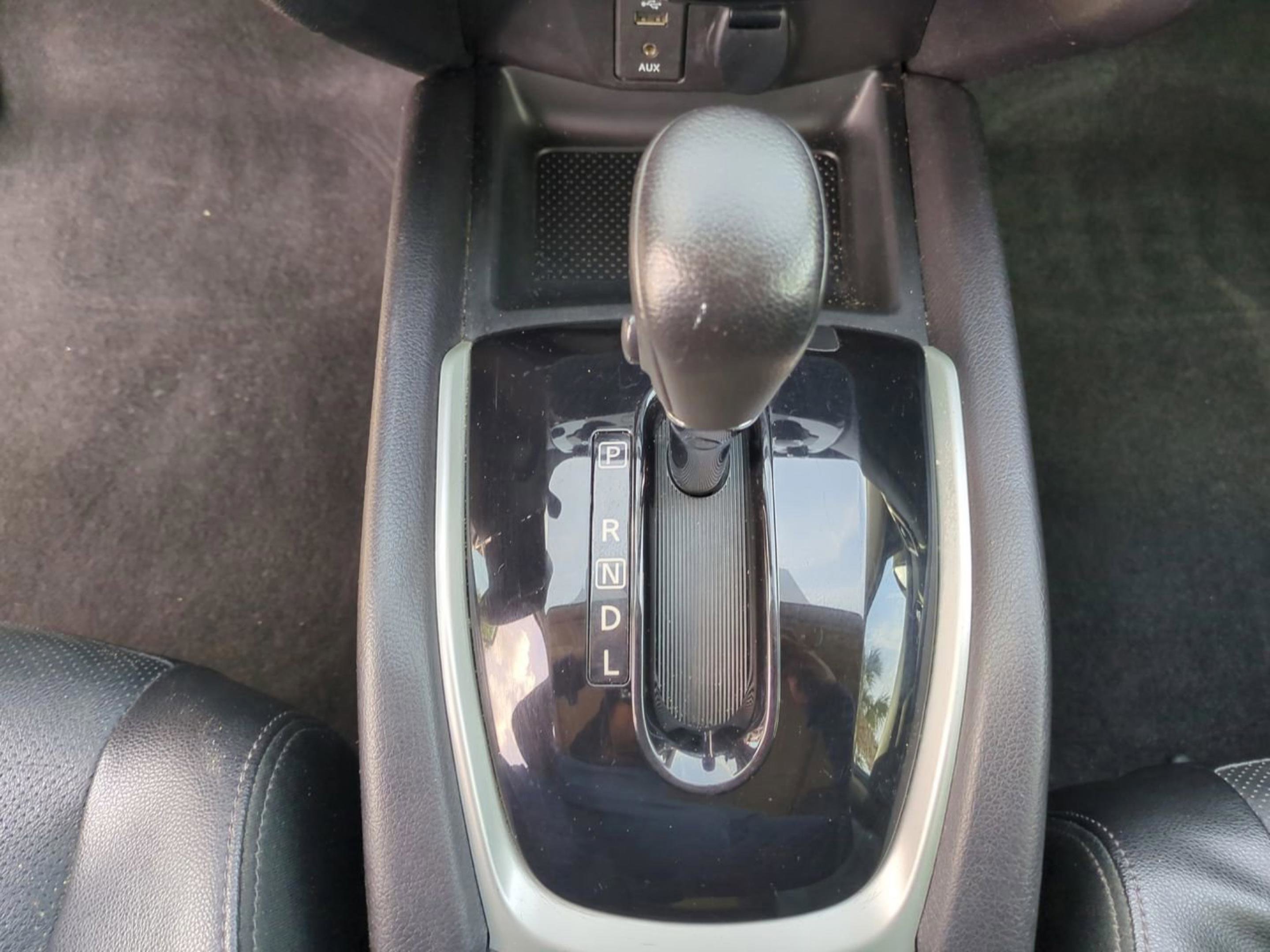 2016 Nissan Rogue SL photo 15