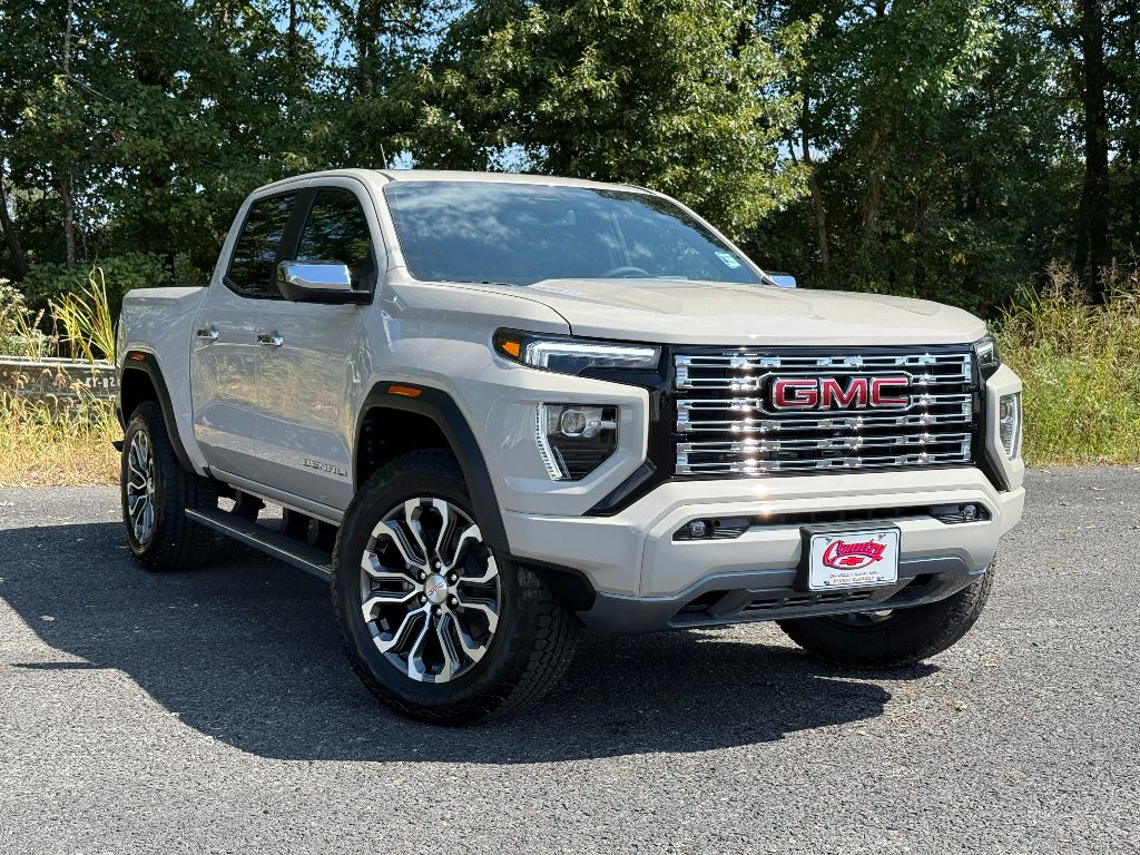 2026 Gmc Canyon Denali photo 13
