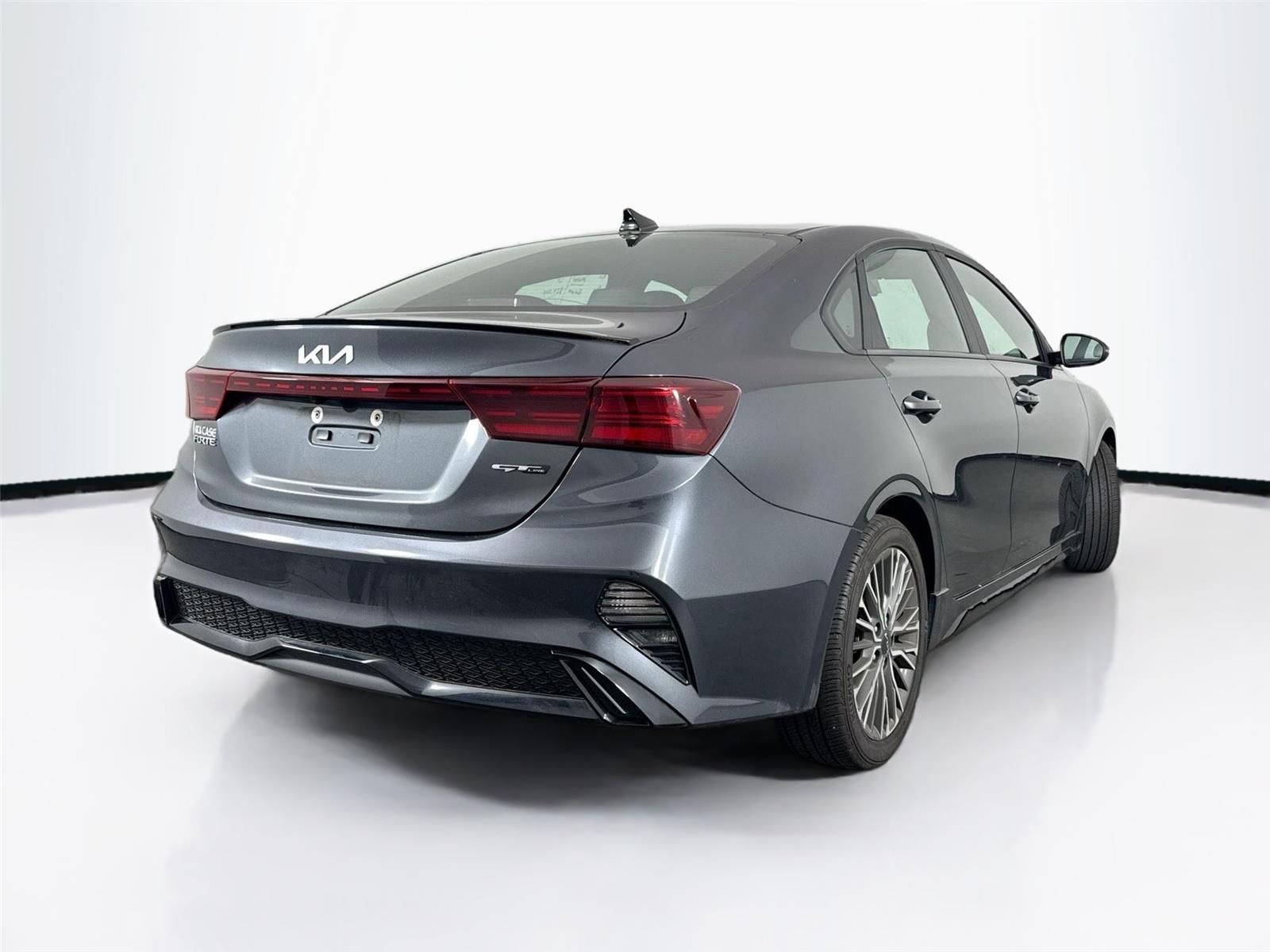 2024 Kia Forte GT-Line photo 4