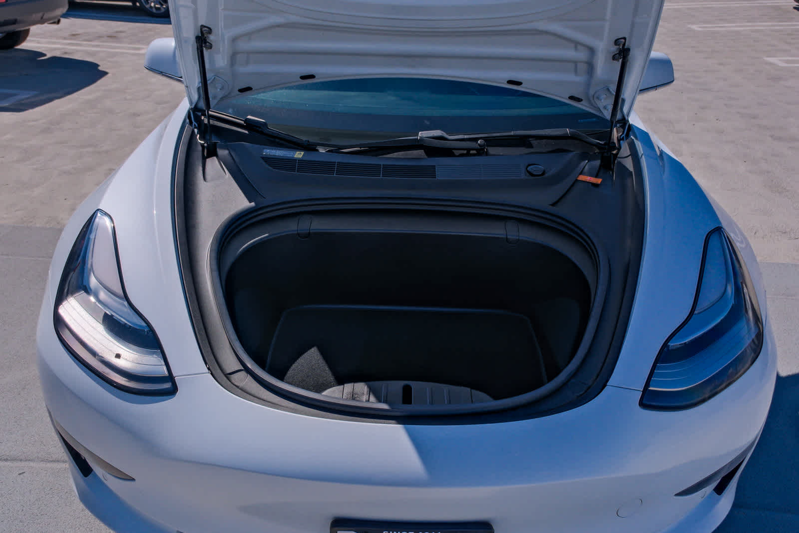 2018 Tesla Model 3 Long Range photo 23