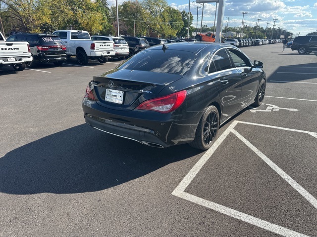2018 Mercedes Benz CLA 250 4MATIC photo 4
