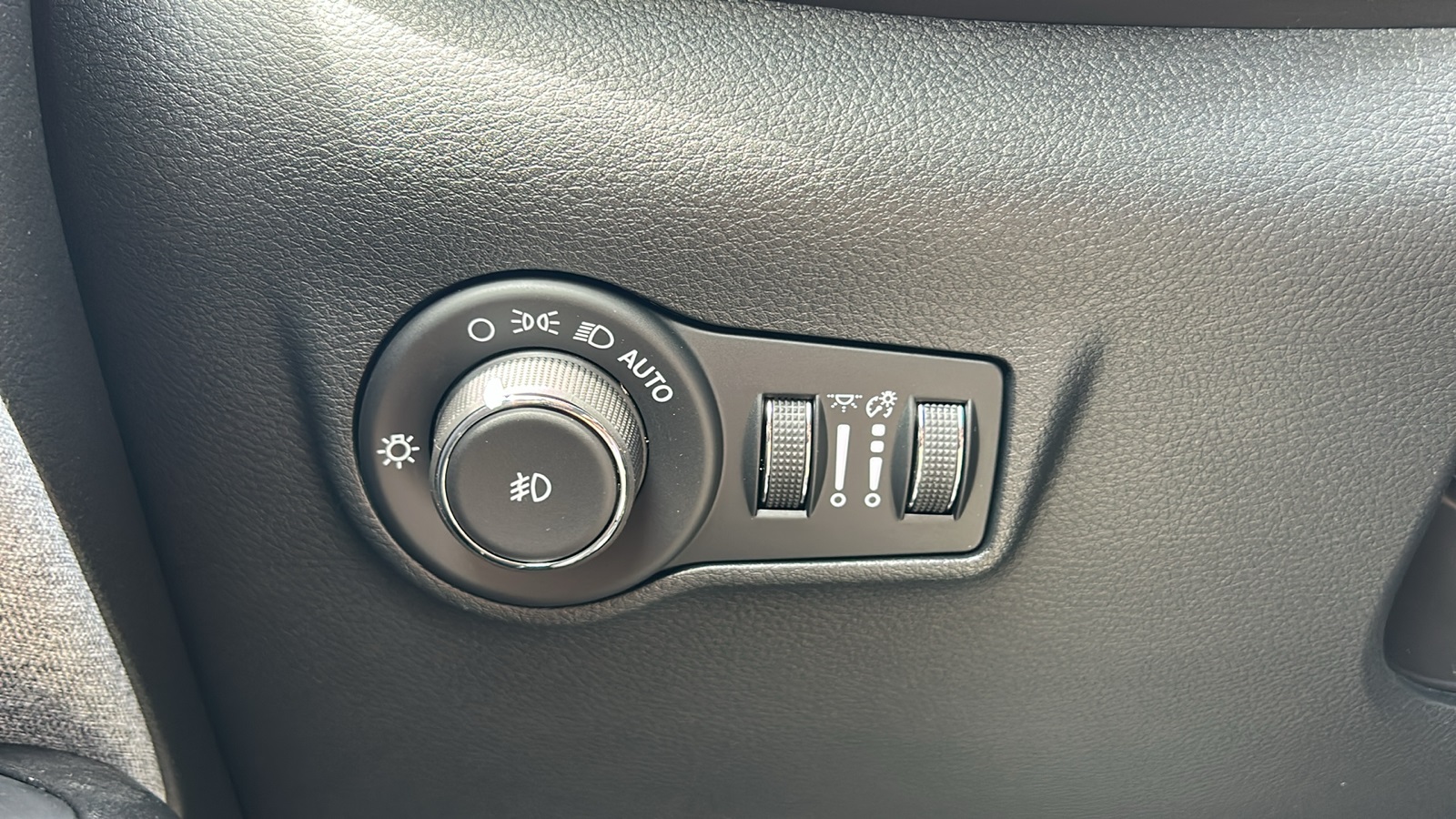 2025 Jeep Compass Latitude photo 22