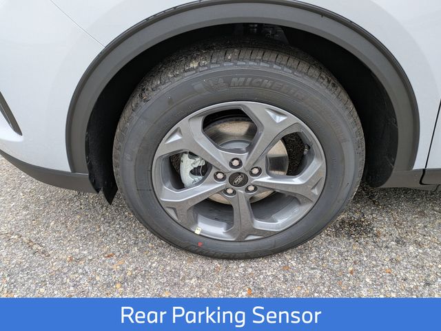 2025 Ford Escape ST-Line photo 8