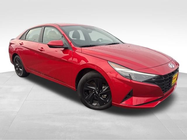 2023 Hyundai Elantra SEL's photo
