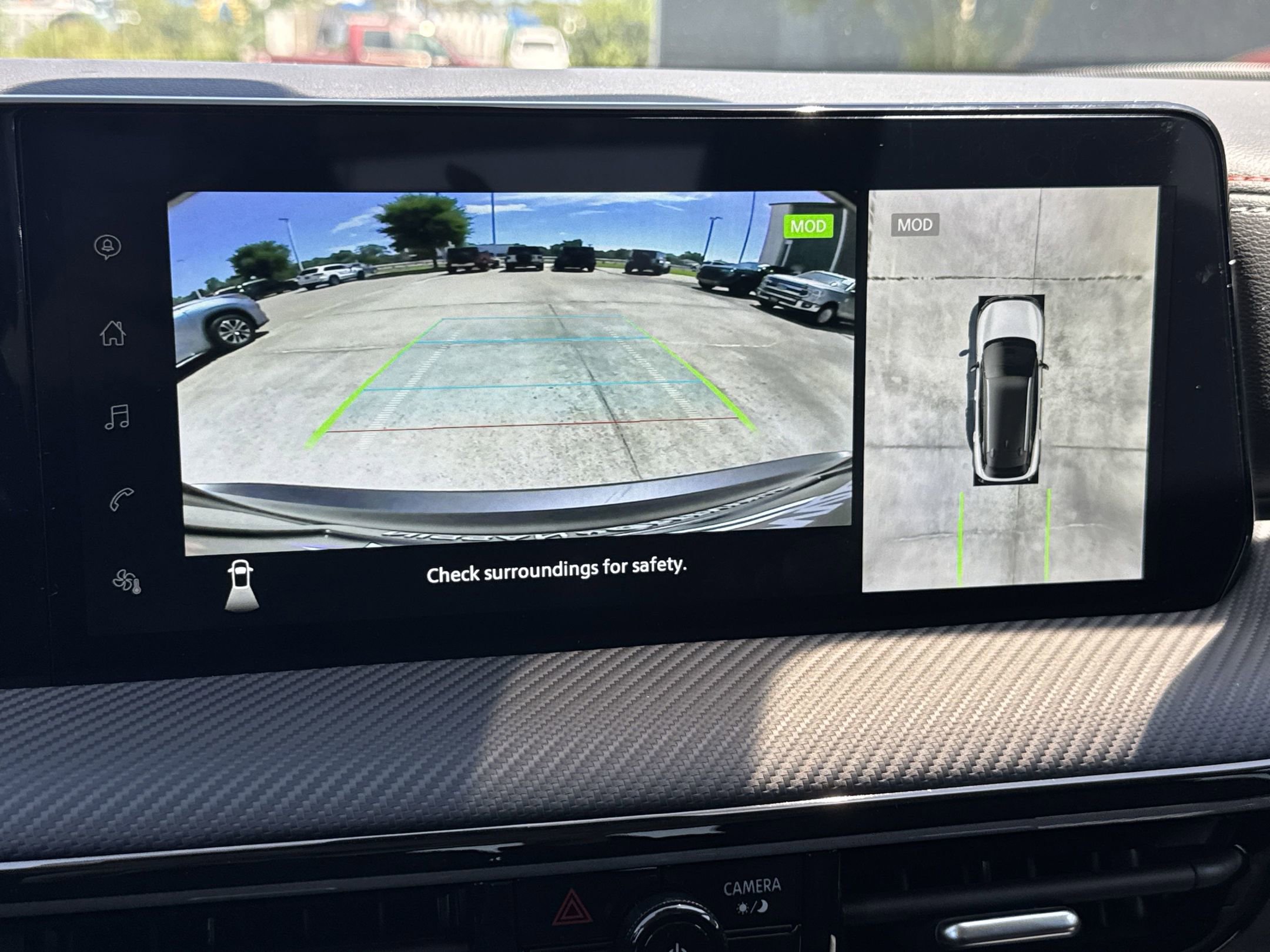2025 Nissan Kicks SR photo 20