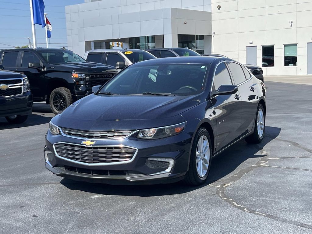 2016 Chevrolet Malibu 1LT photo 3