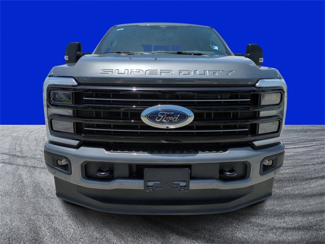 2025 Ford F-350 Platinum photo 8