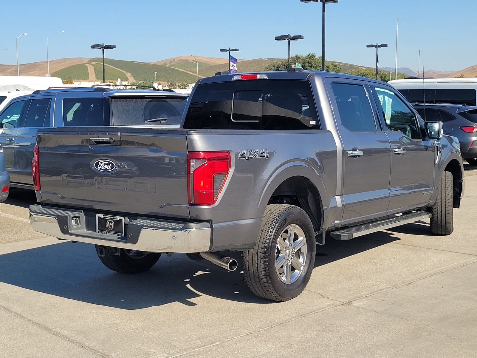 2024 Ford F-150 XLT photo 2
