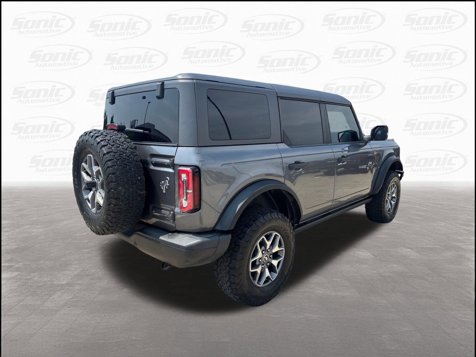 2022 Ford Bronco Badlands photo 8