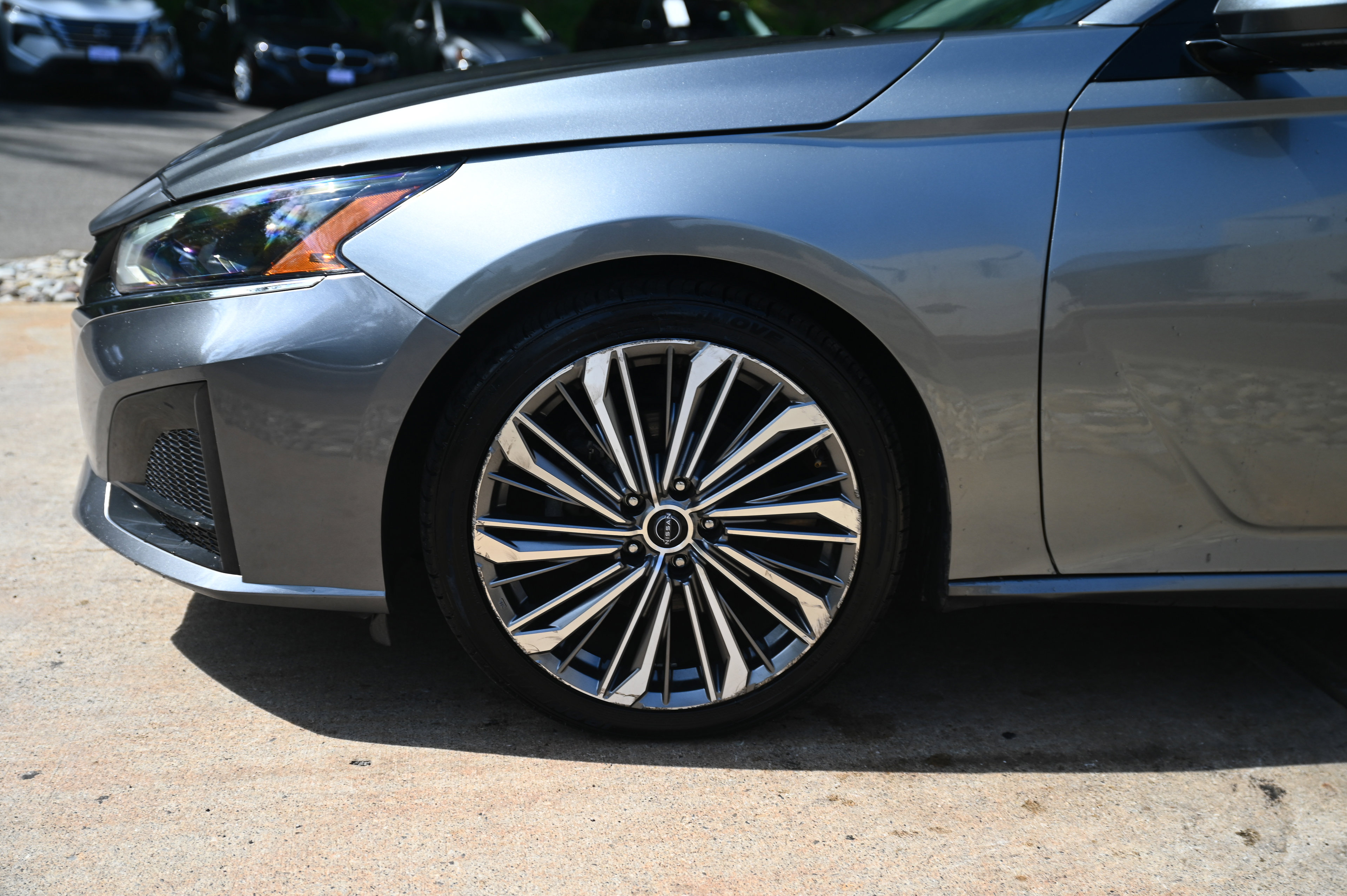 2023 Nissan Altima 2.5 SL photo 8