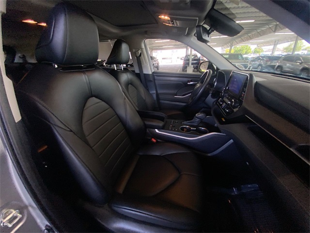 2023 Toyota Highlander XLE photo 15