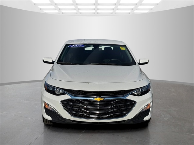 2021 Chevrolet Malibu 1LT photo 2