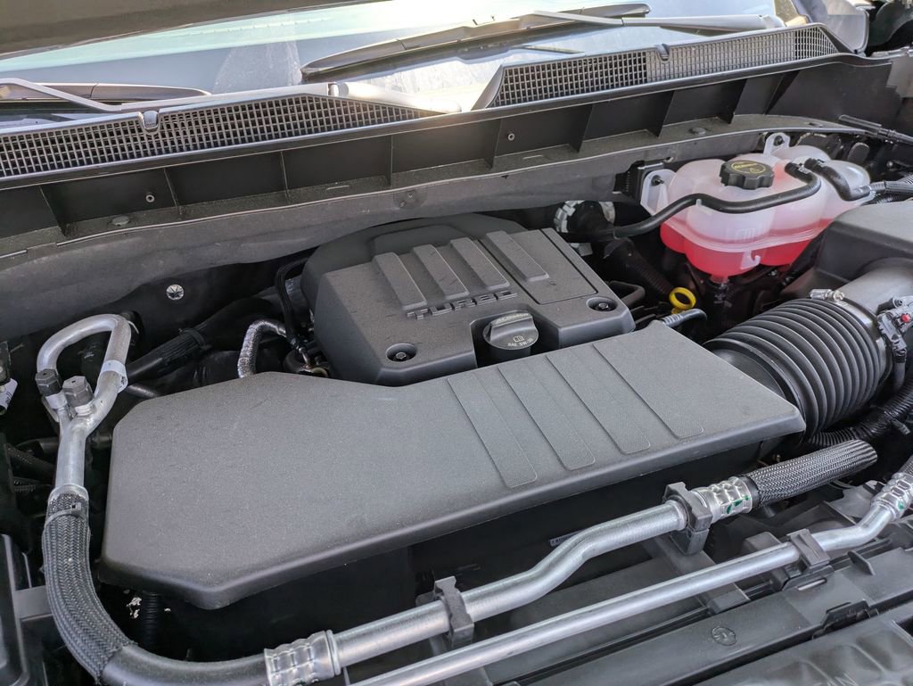 2025 Chevrolet Silverado 1500 LT photo 10