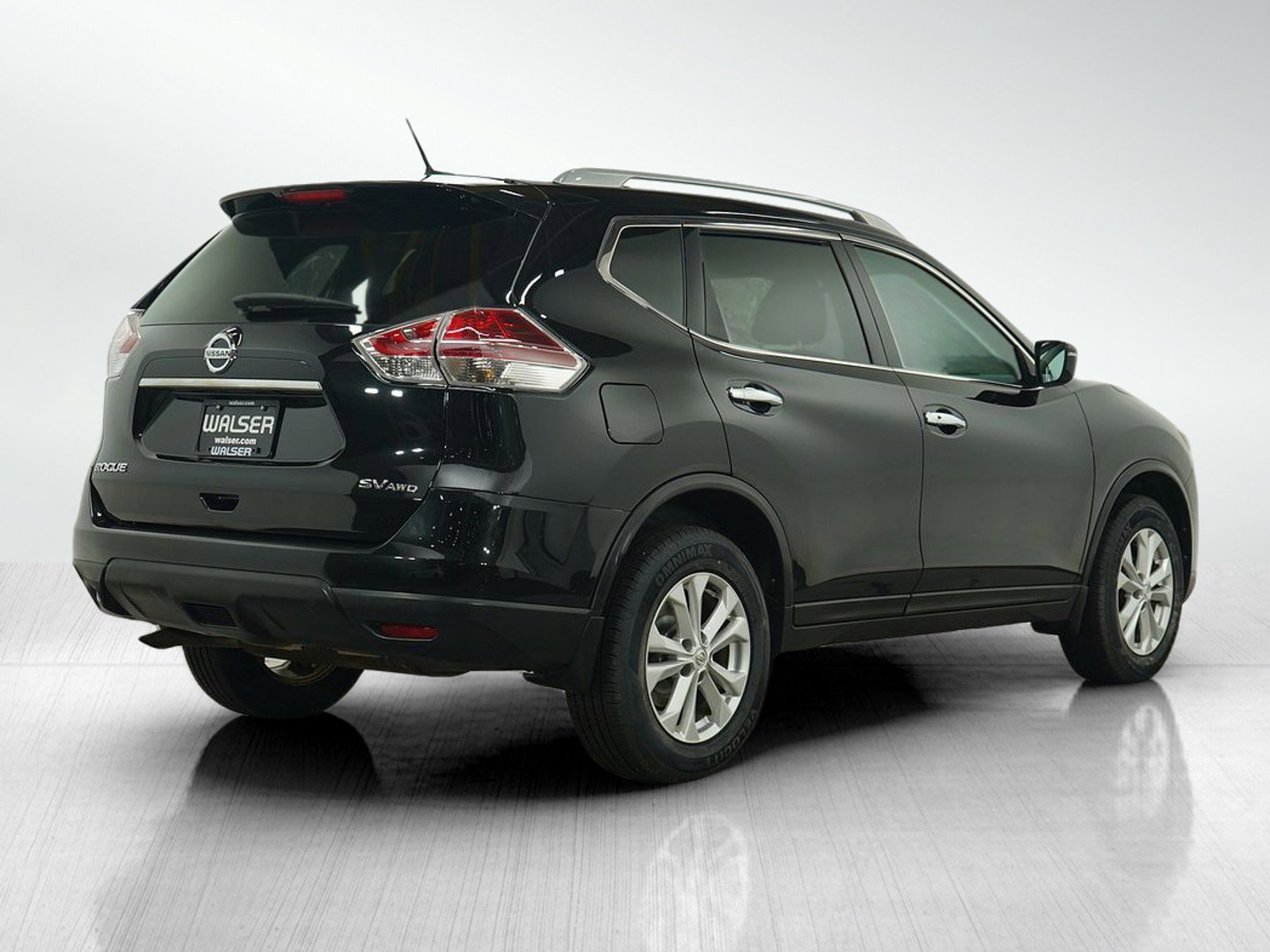 2016 Nissan Rogue SV photo 4