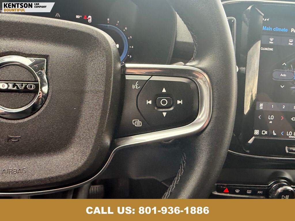 2023 Volvo XC40 AWD Ultimate photo 14