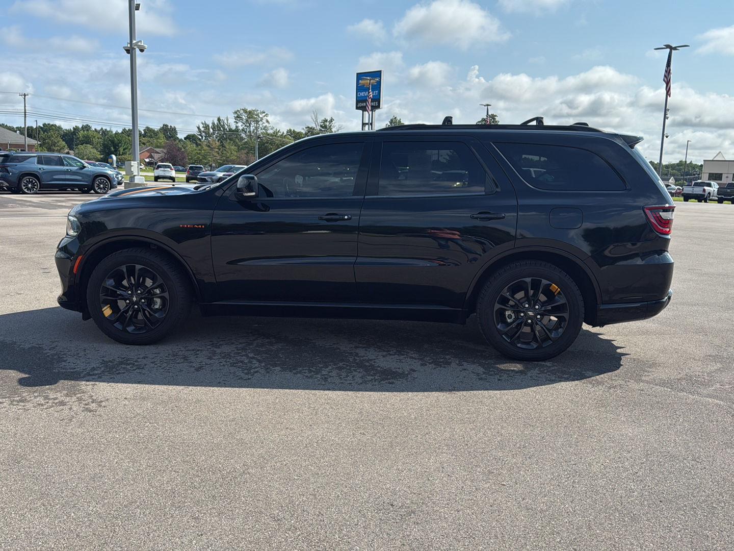 2022 Dodge Durango Sport photo 2
